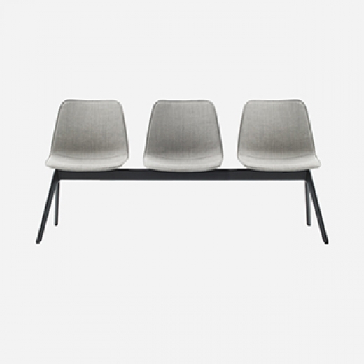 Inclass - Varya Tapiz - Bench