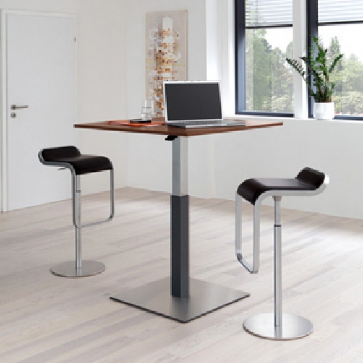 Palmberg - Crew - Square Table - Hight Adjustable